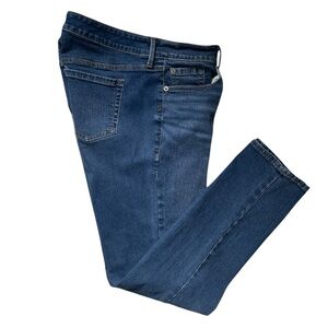 Torrid size 12T perfect boyfriend ankle stretch jeans. 
Pre owned, gently worn.
